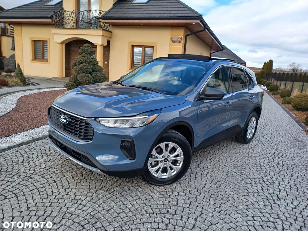 Ford Kuga - 12