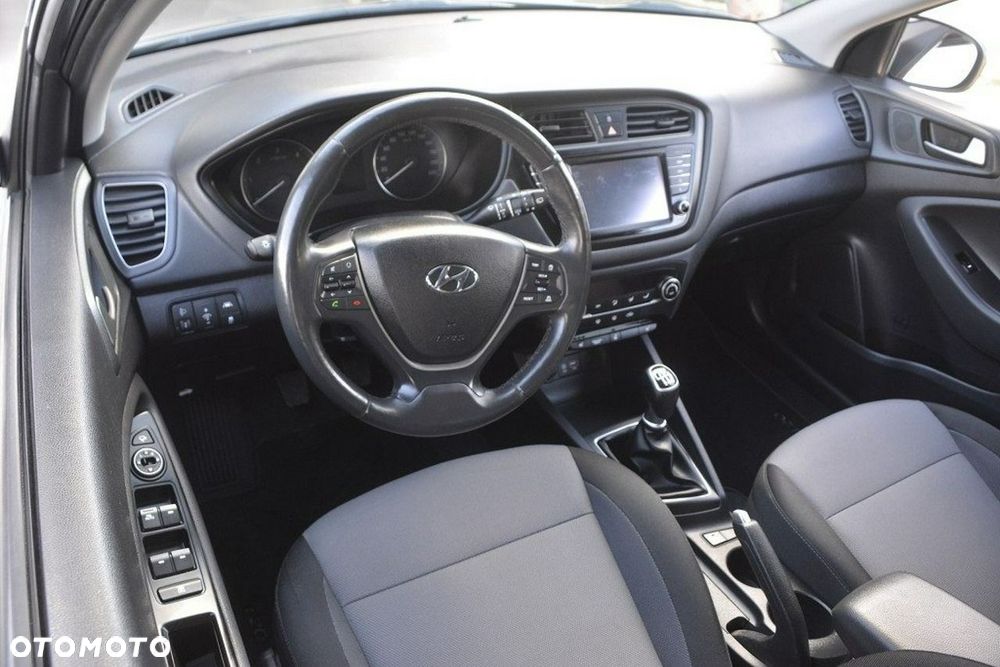 Hyundai i20 - 16