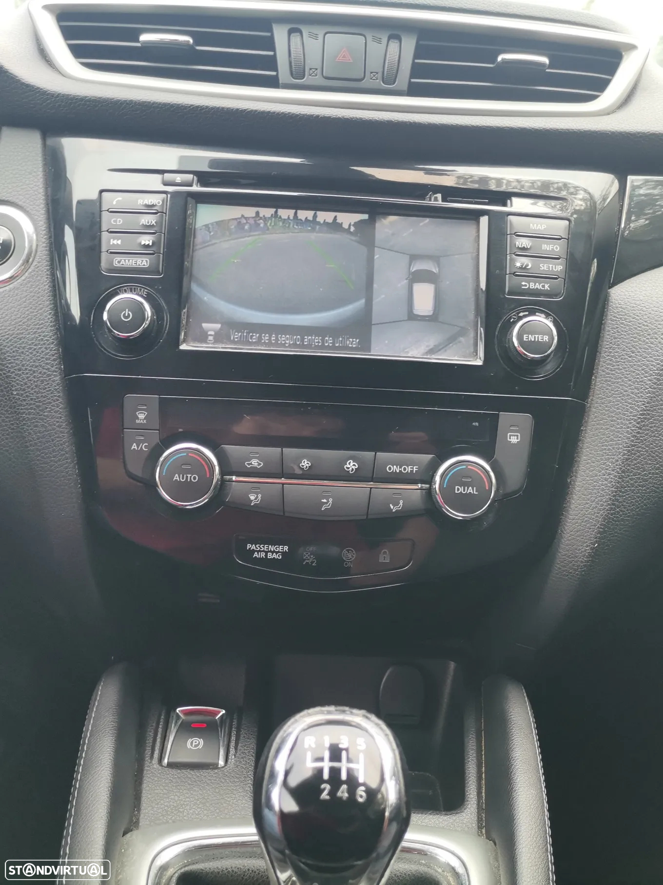 Nissan Qashqai 1.5 dCi N-Connecta - 12