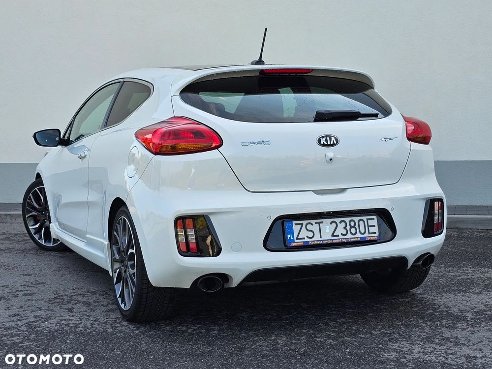Kia Ceed 1.6 T-GDI GT-Track - 10