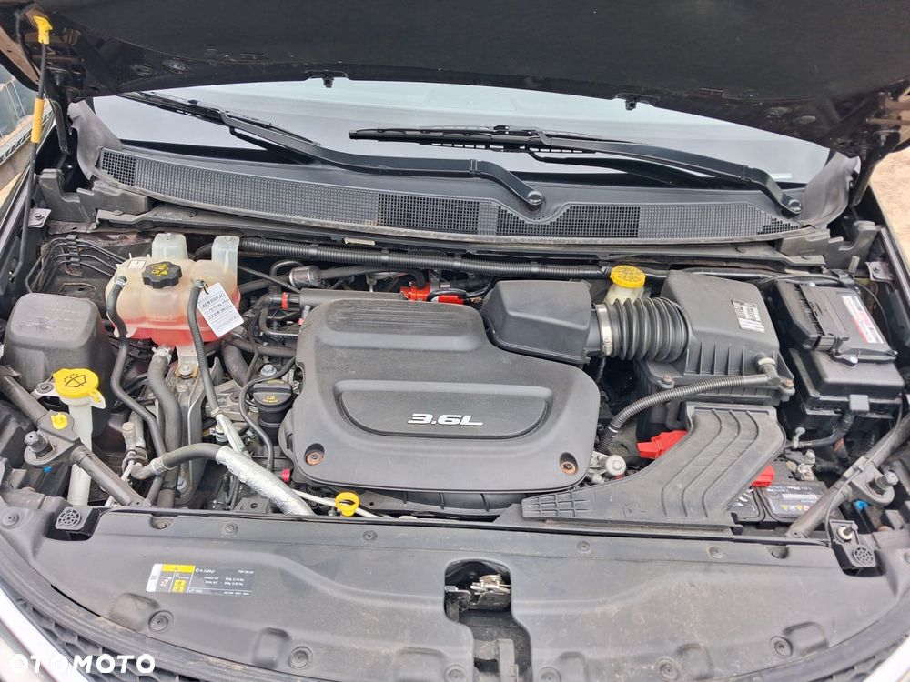 Chrysler Pacifica - 25