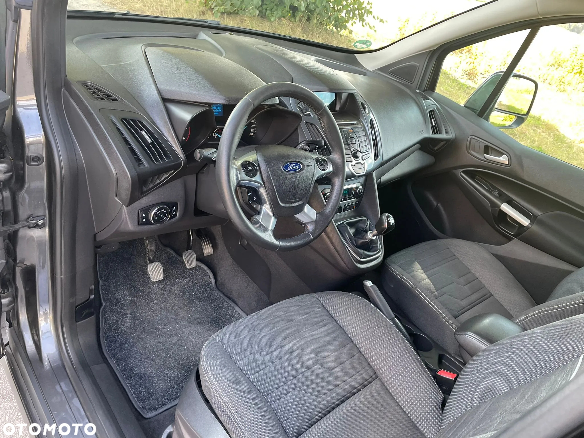 Ford Tourneo Connect Grand 1.5 TDCi Start/Stop Titanium - 19