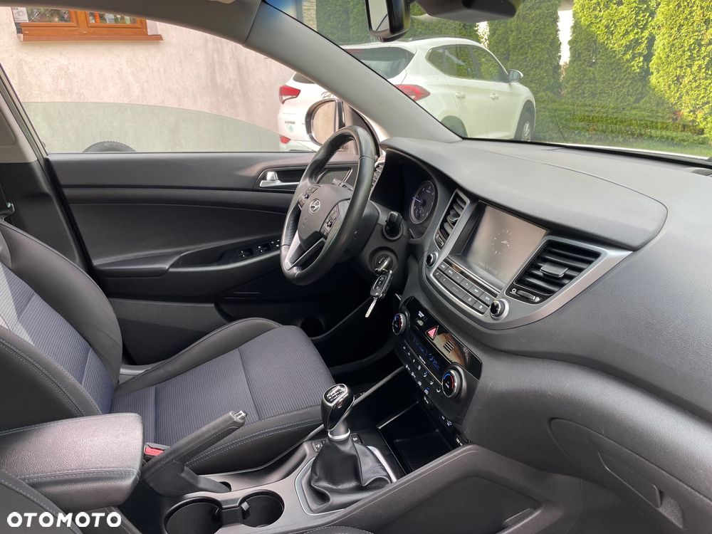 Hyundai Tucson blue 1.7 CRDi 2WD Passion - 30
