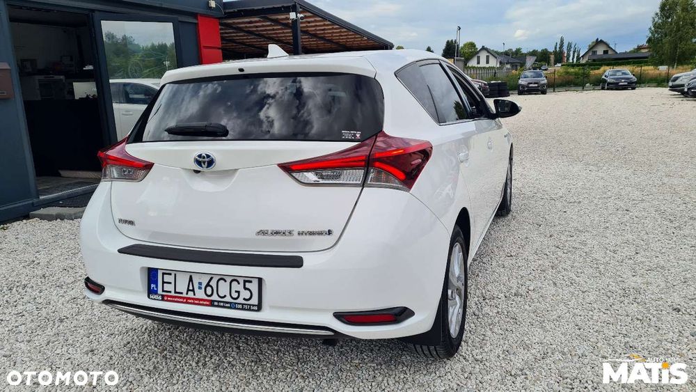 Toyota Auris - 13