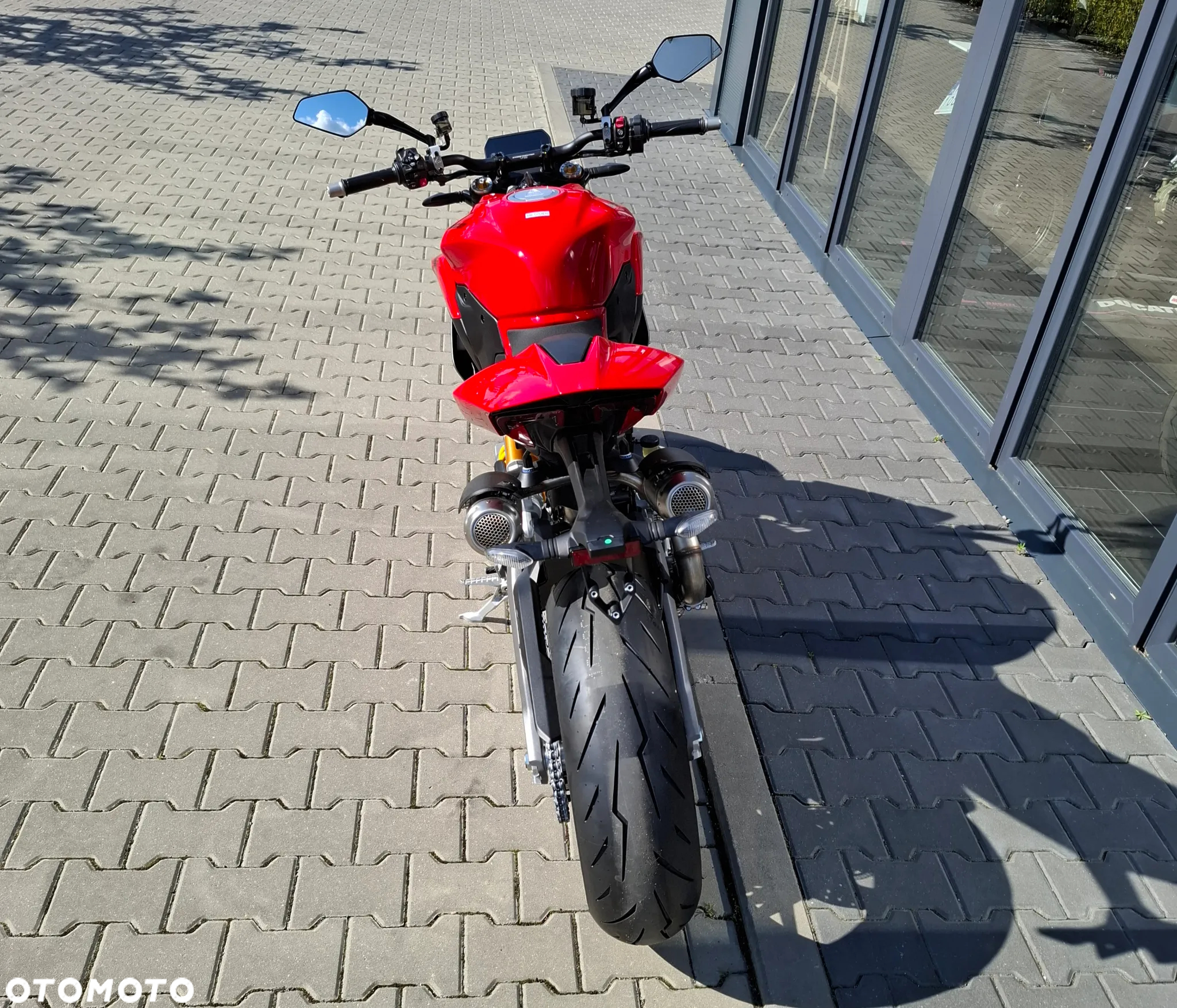 Ducati Streetfighter V2 - 9