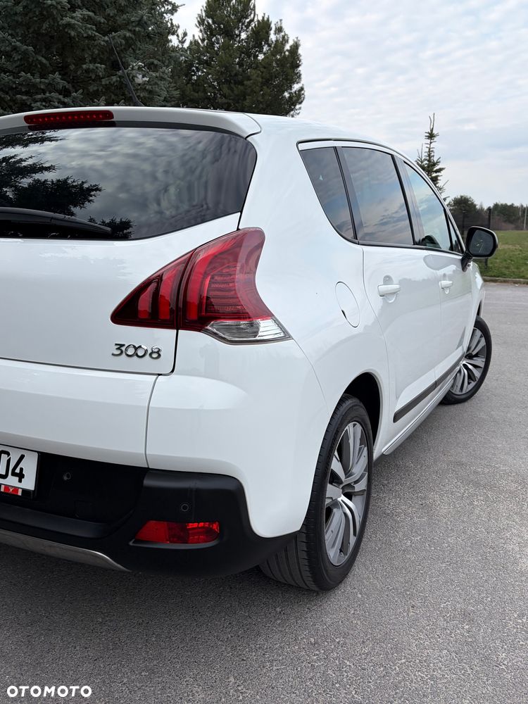 Peugeot 3008 2.0 HDi Premium+ - 16