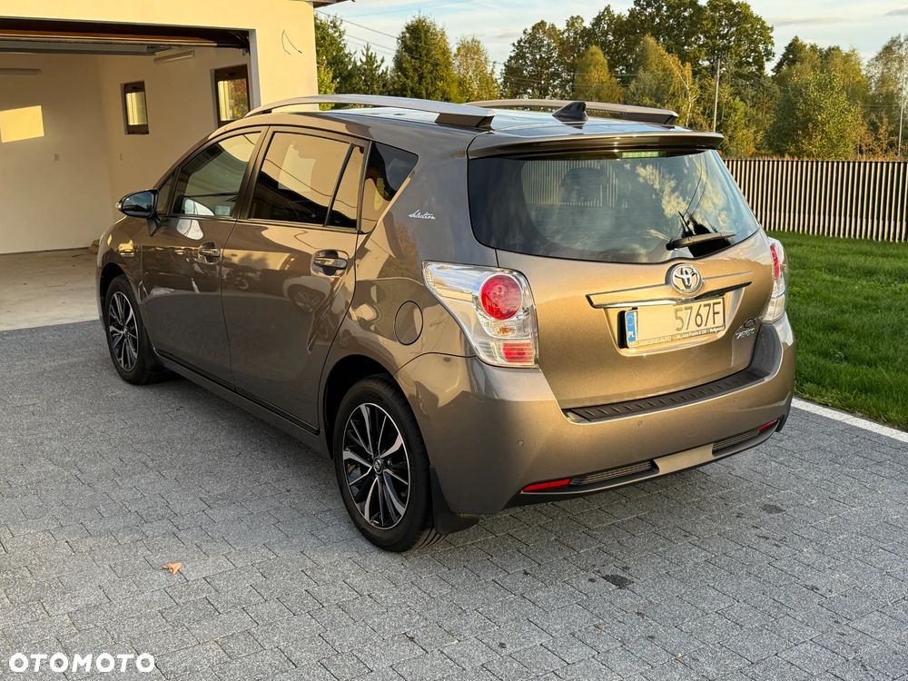 Toyota Verso - 28