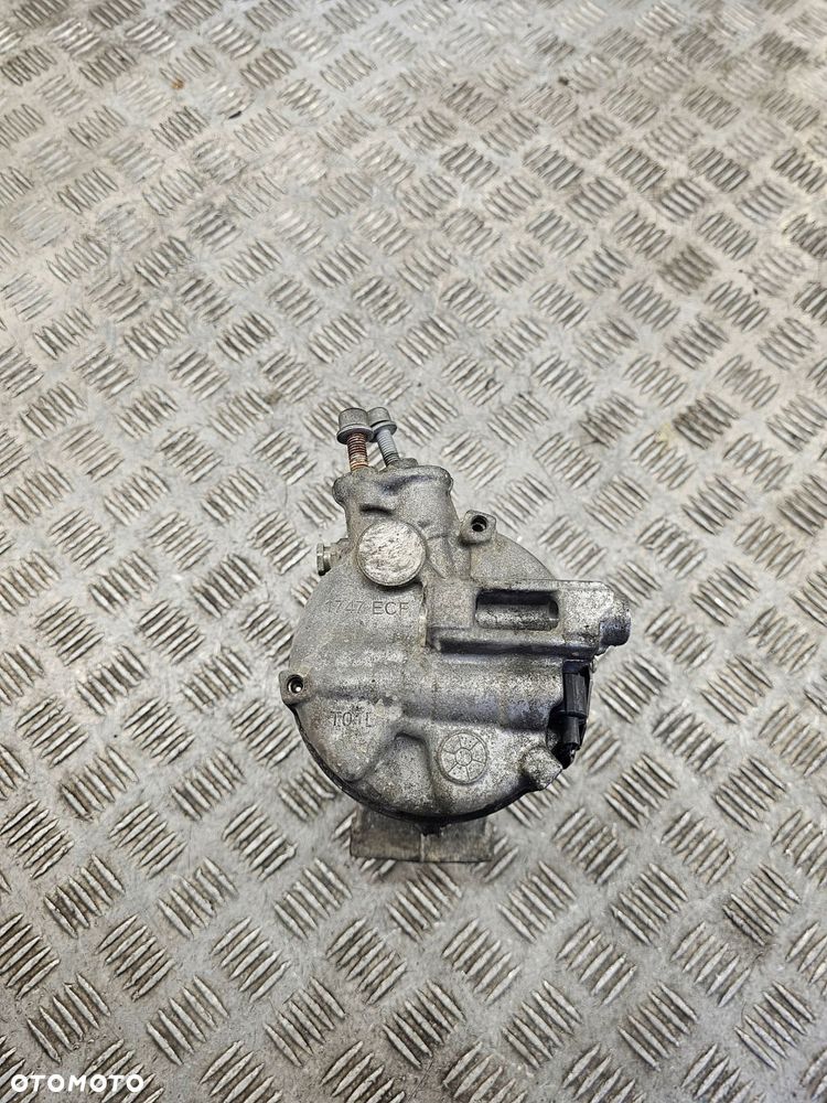 sprężarka klimatyzacji mercedes c klasa w205 2.2 cdi a0008303801 - 3