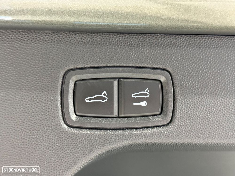 Porsche Macan Electric 4 - 29
