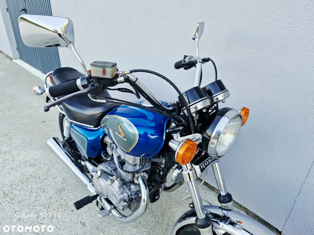 Honda CM - 17