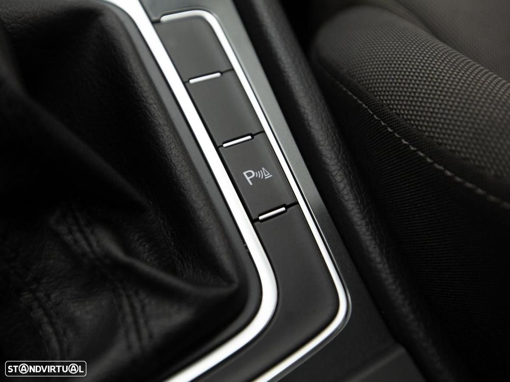 VW Golf Variant - 19