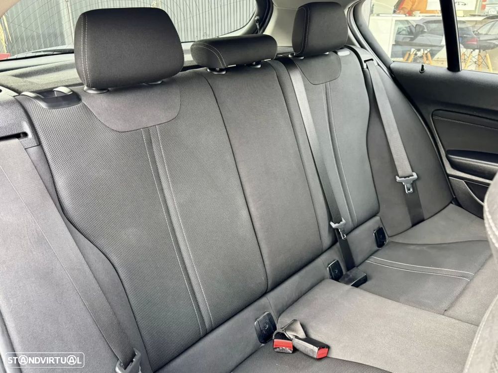 BMW 116 d Sport Line - 11