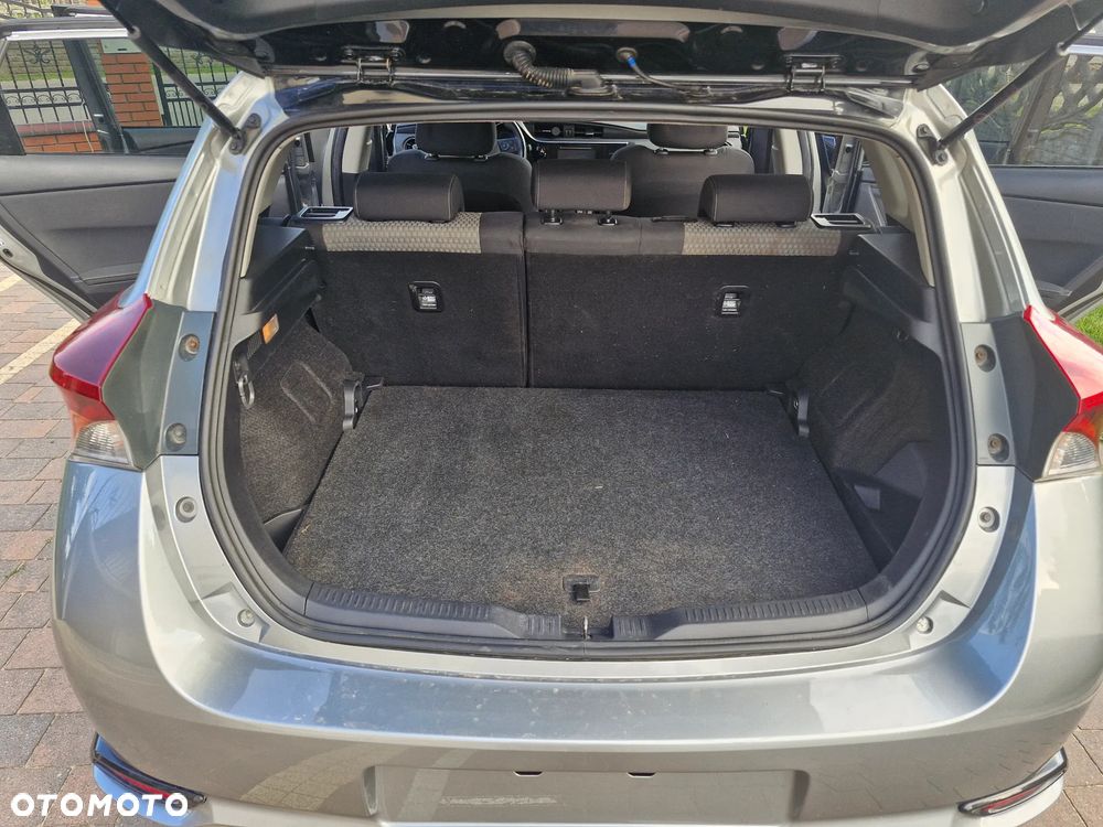 Toyota Auris - 9