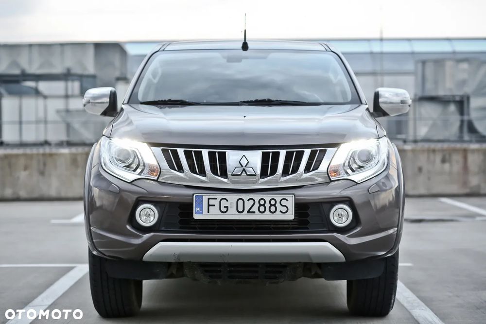 Mitsubishi L200 - 4