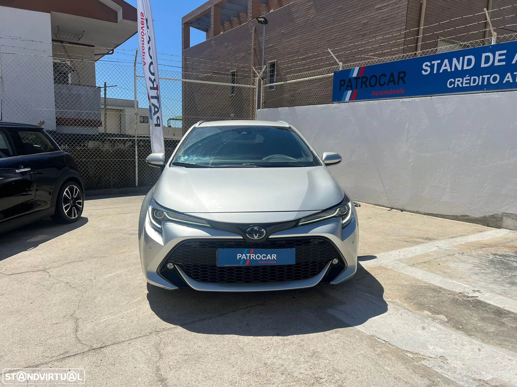 Toyota Corolla Touring Sports 2.0 Hybrid Exclusive - 2