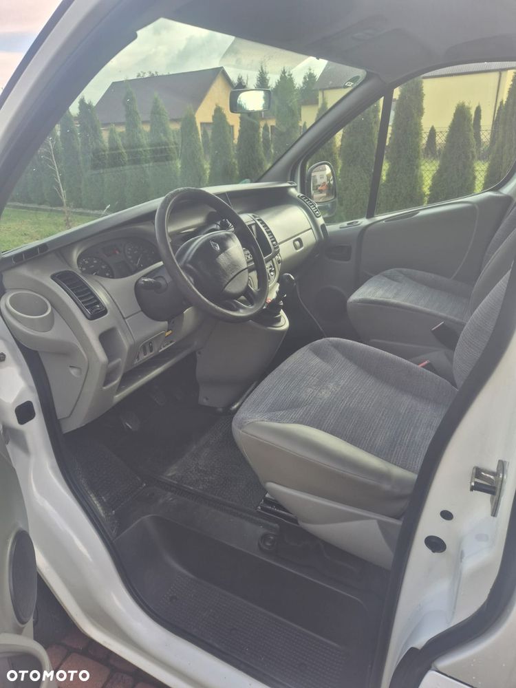 Renault Trafic - 9