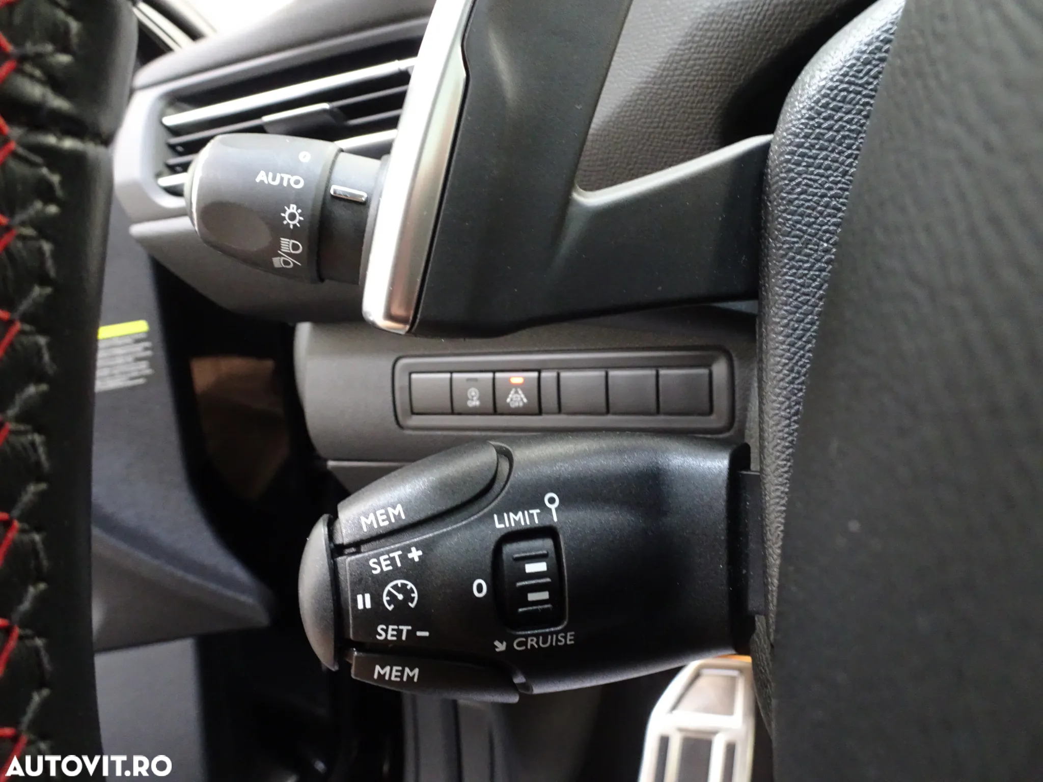 Peugeot 308 1.2L PureTech 130 S&S EAT8 GT - 26