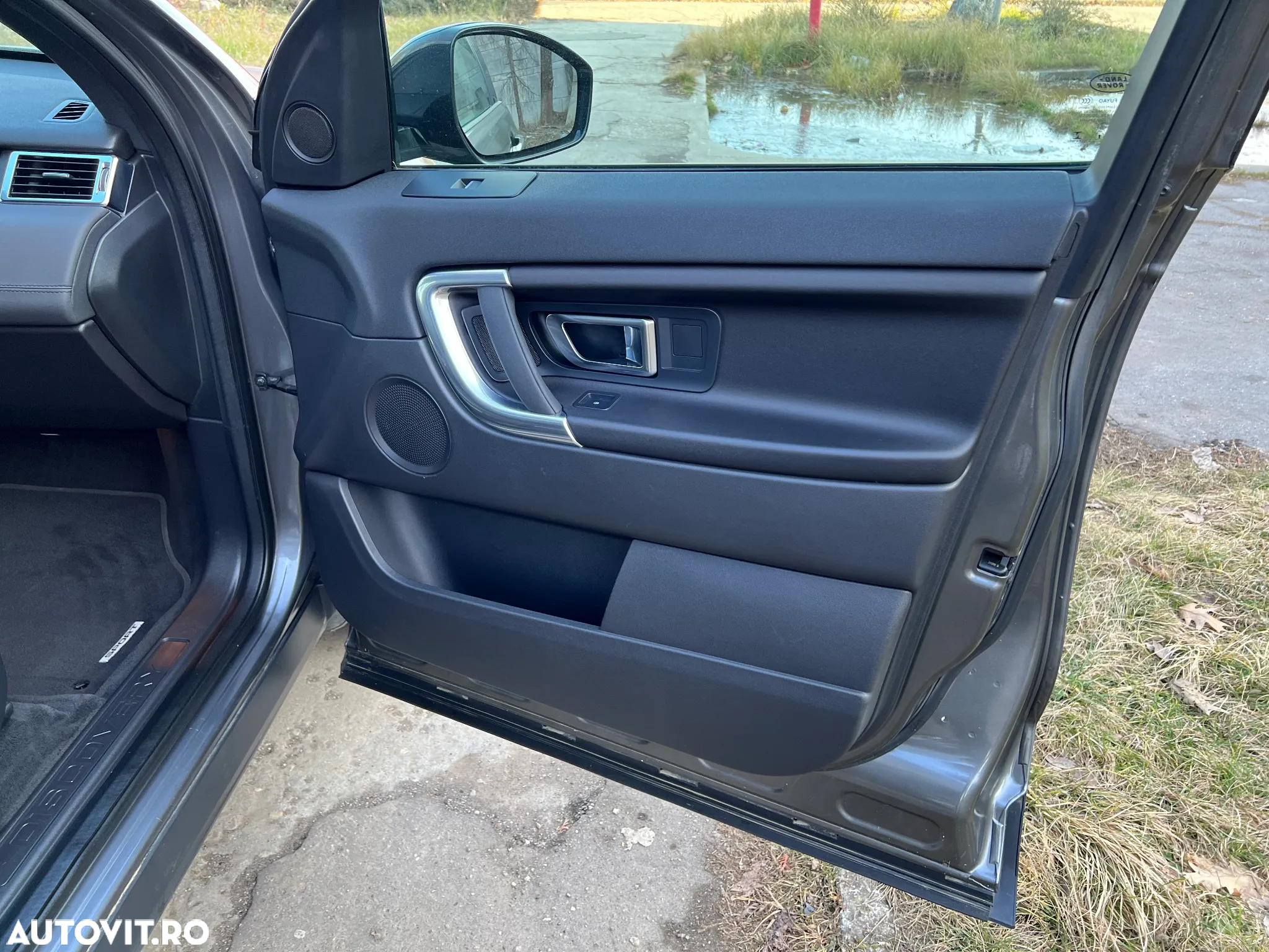 Land Rover Discovery Sport - 18