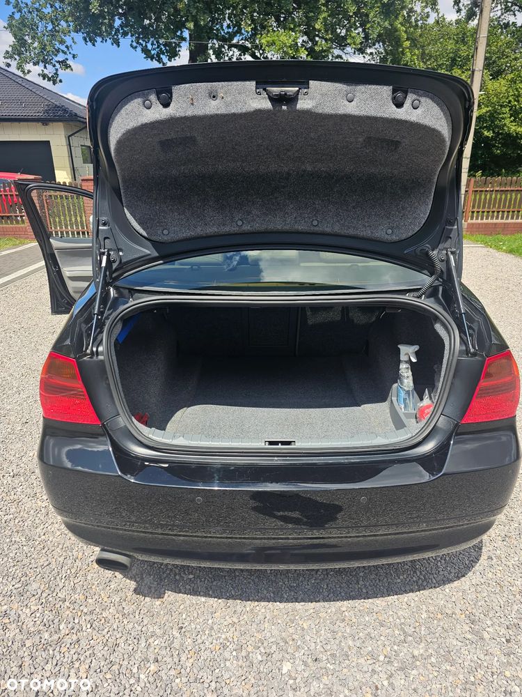 BMW Seria 3 318i - 6