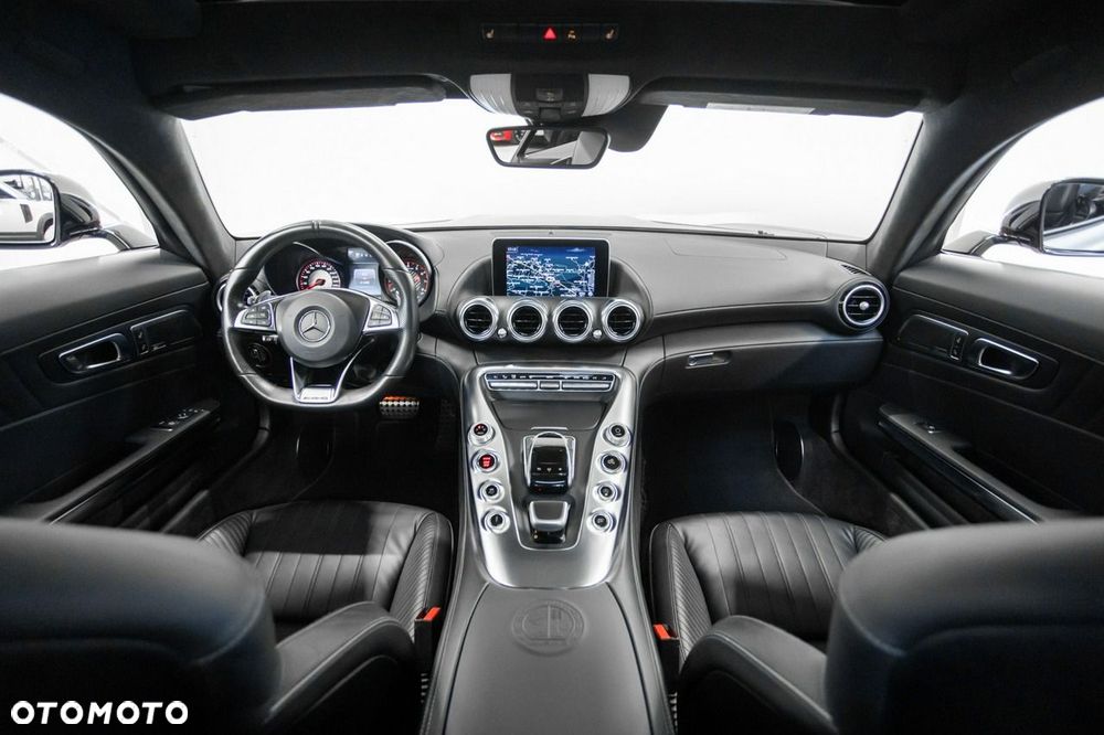 Mercedes-Benz AMG GT S Speedshift 7G-DCT - 23