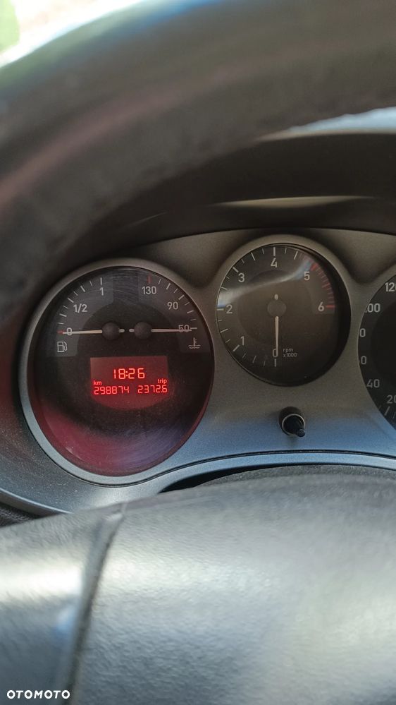 Seat Leon 2.0 TDI DPF Style - 4