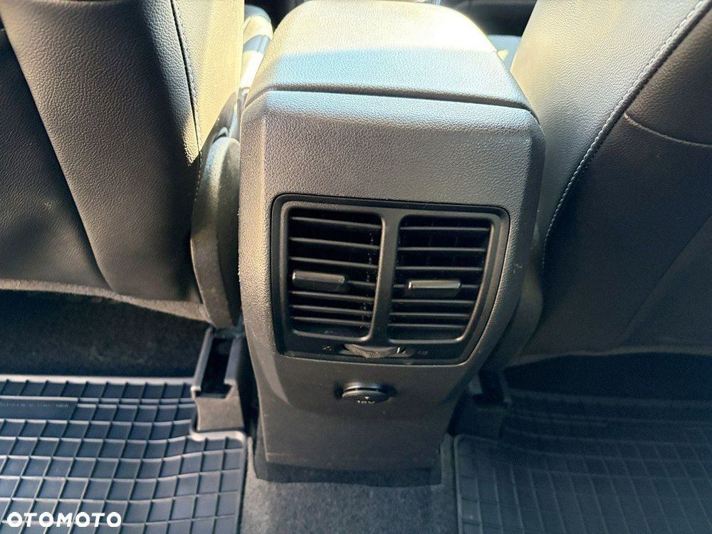 Ford Kuga - 15