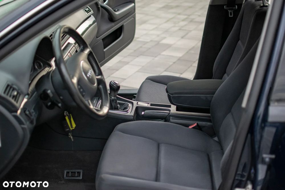 Audi A4 Avant 1.8 T - 6