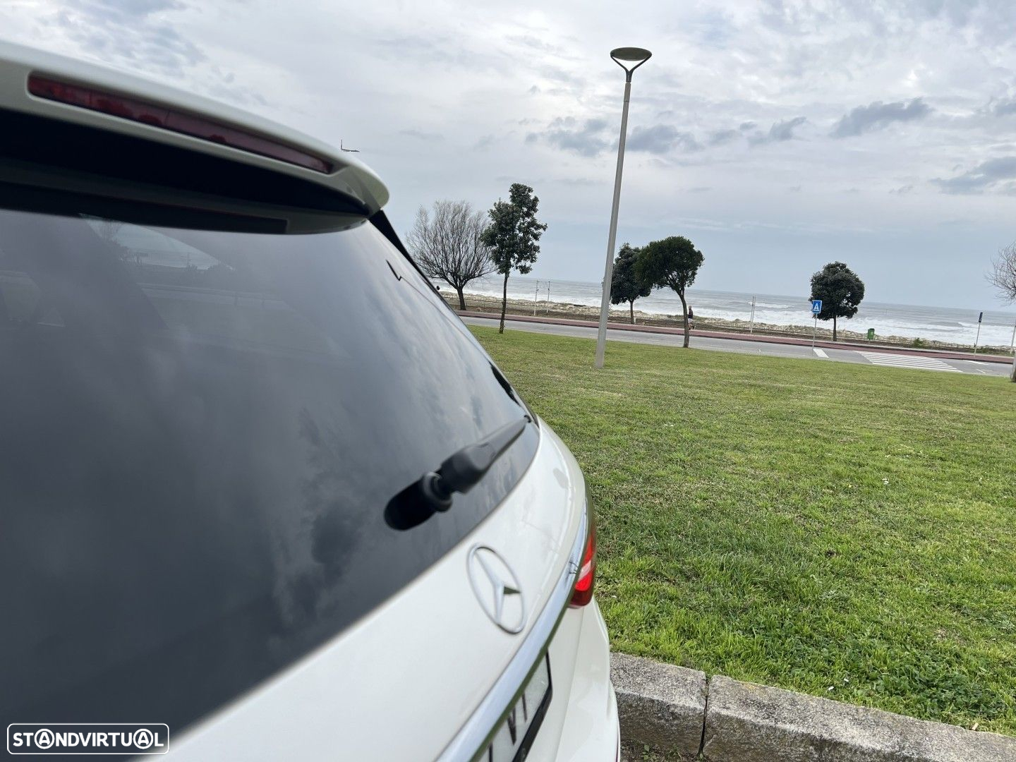 Mercedes-Benz E 300 de AMG Line - 9