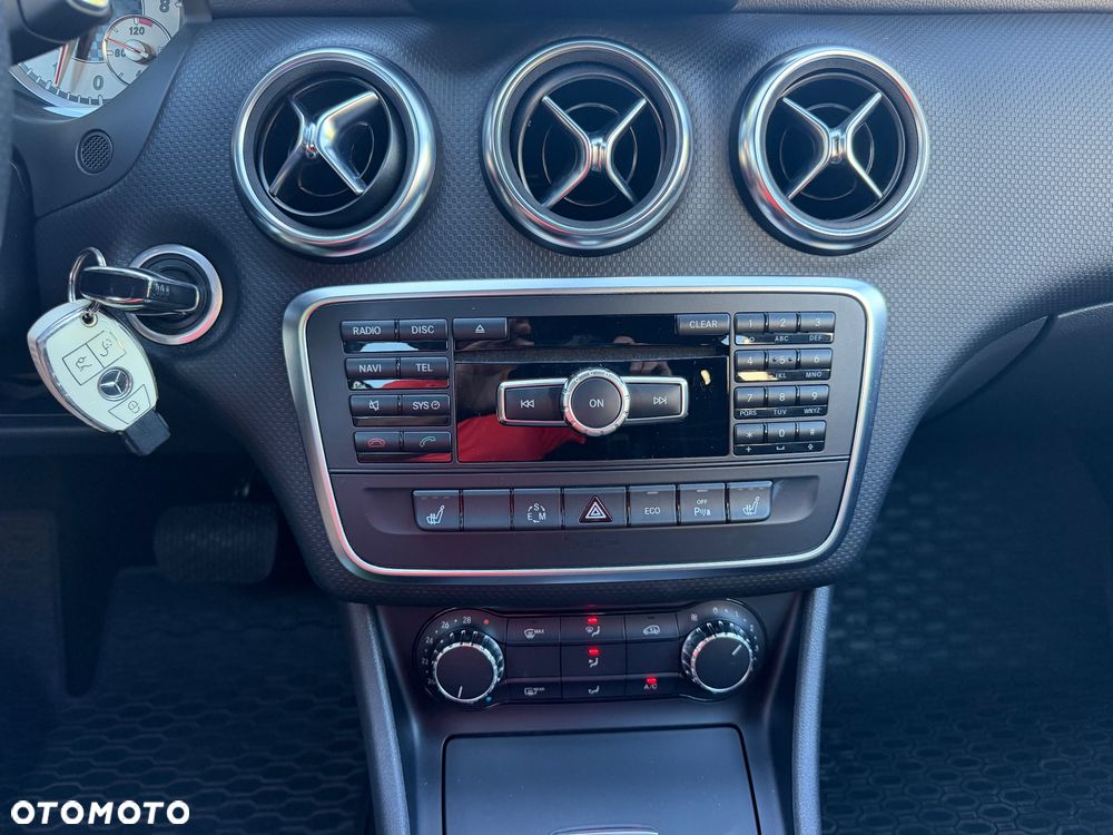 Mercedes-Benz Klasa A 180 7G-DCT Activity Edition - 22
