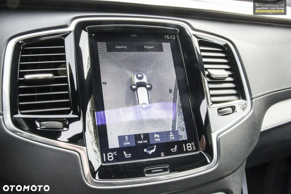 Volvo XC 90 D5 AWD R-Design 7os - 27