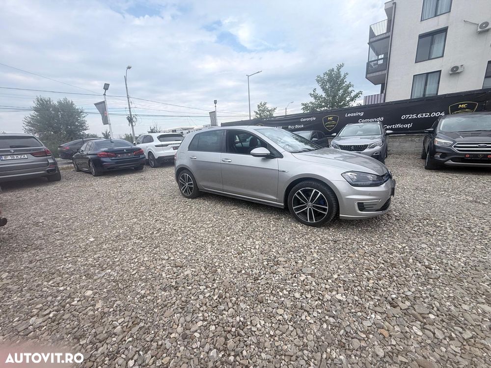 Volkswagen Golf Standard - 6