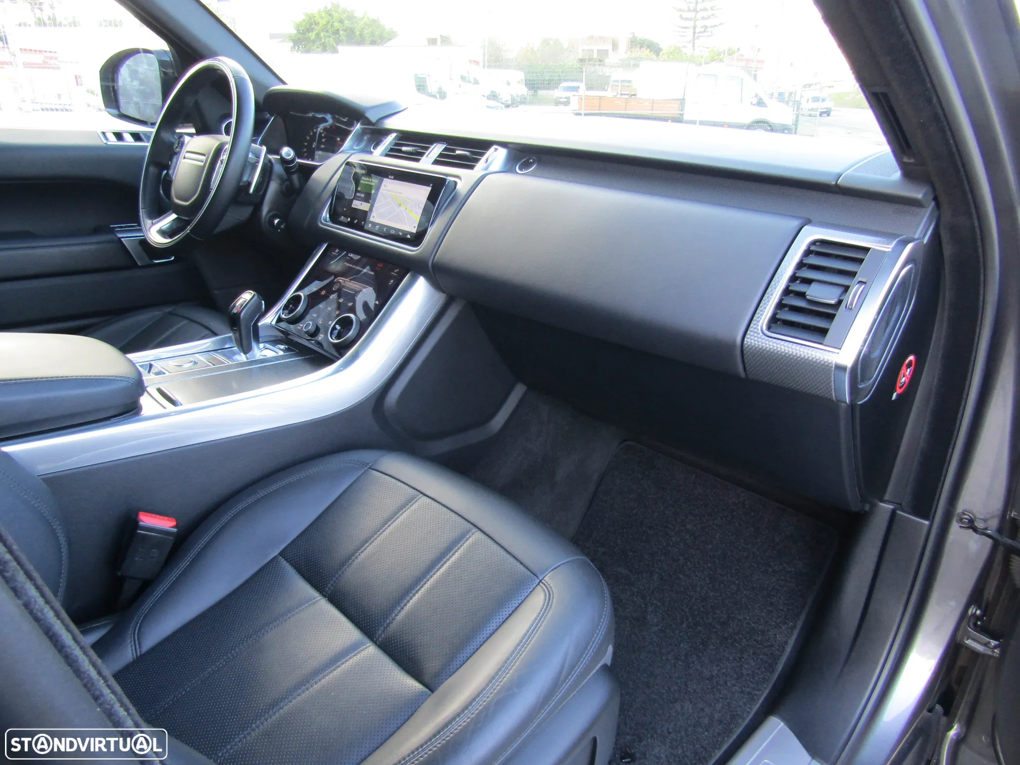 Land Rover Range Rover Sport 3.0 SDV6 HSE Dynamic - 29