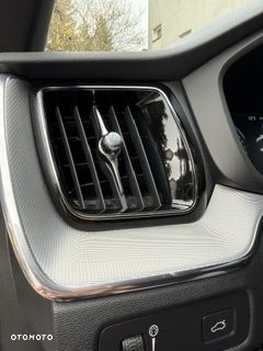 Volvo XC 60 B5 B AWD R-Design - 30