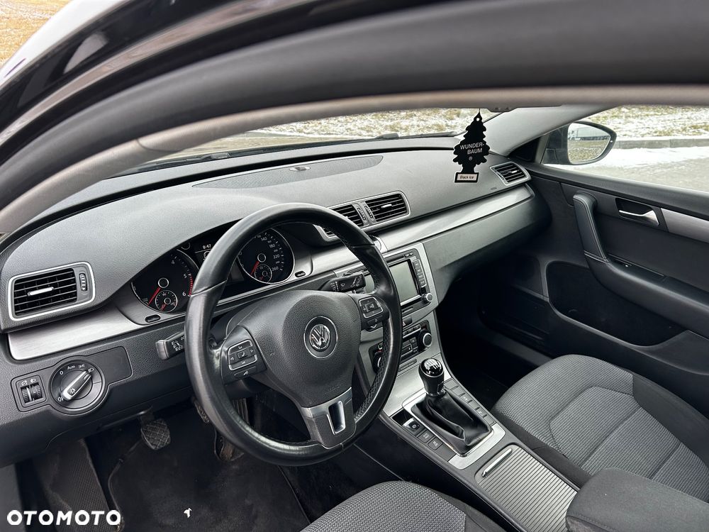 Volkswagen Passat 1.6 TDI BlueMotion Technology Trendline - 9