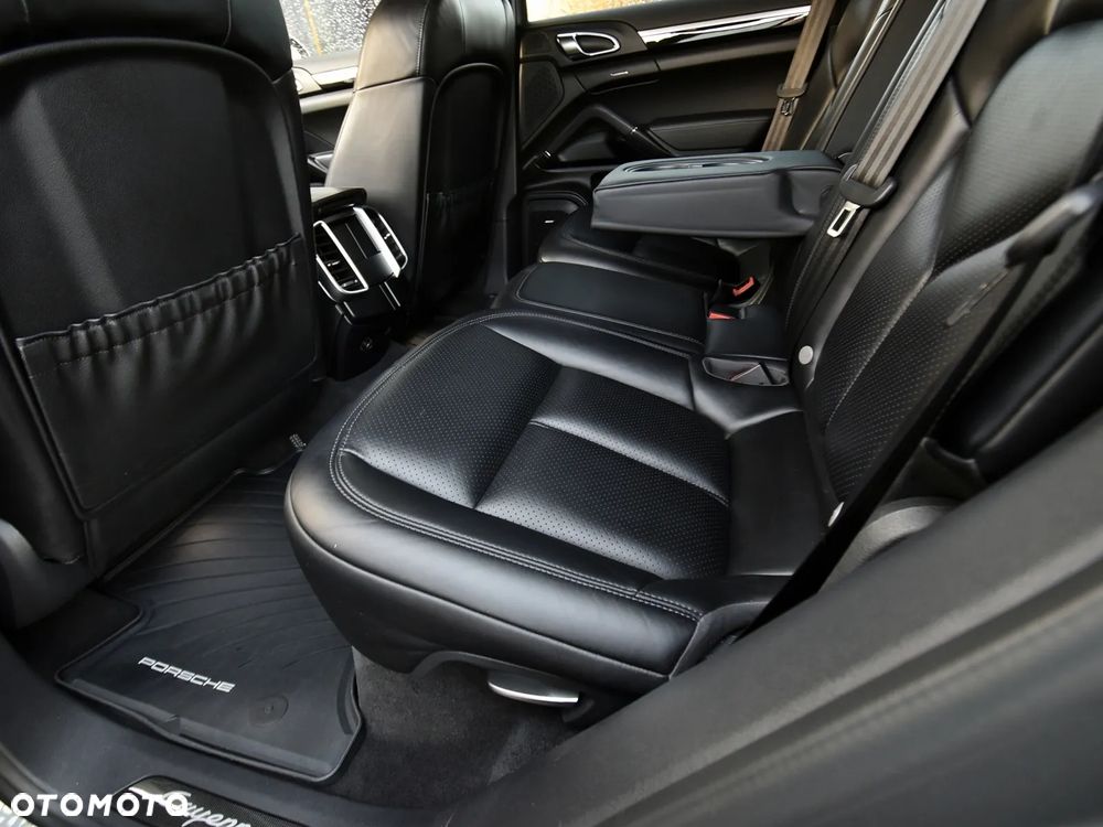 Porsche Cayenne S Diesel - 37