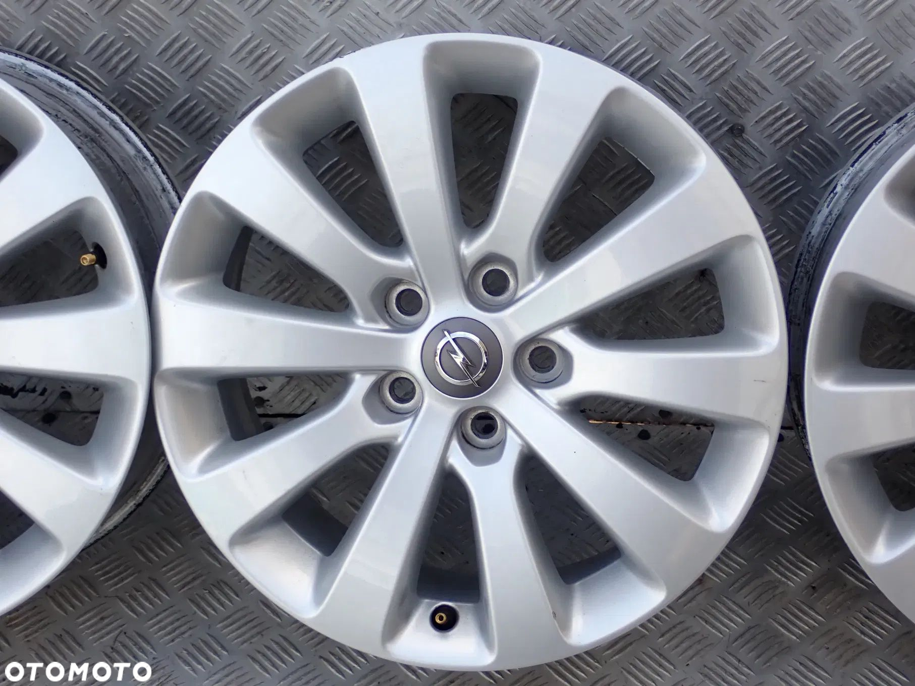FELGI ALUMINIOWE OPEL 7JX17 ET 44 5X115 0P044K6 - 6