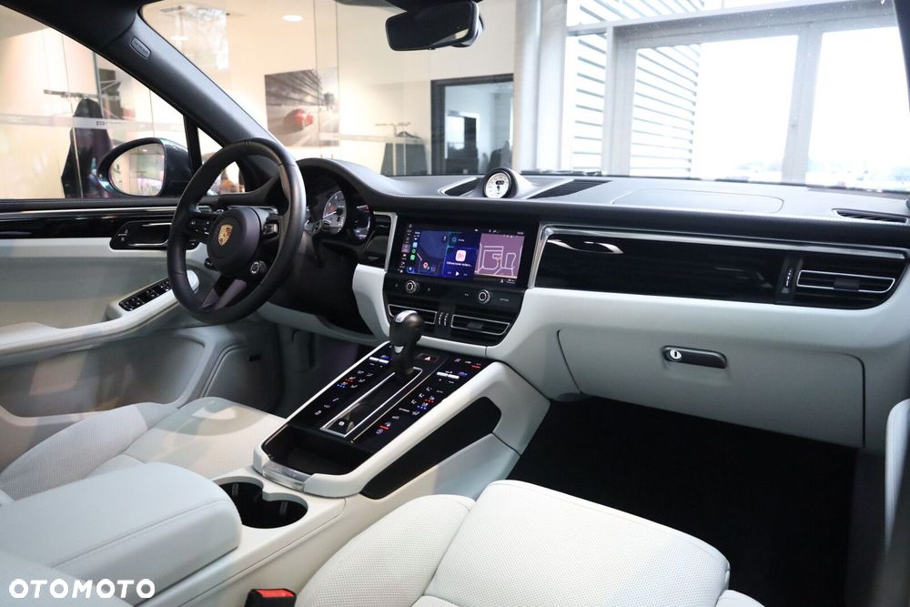Porsche Macan - 10