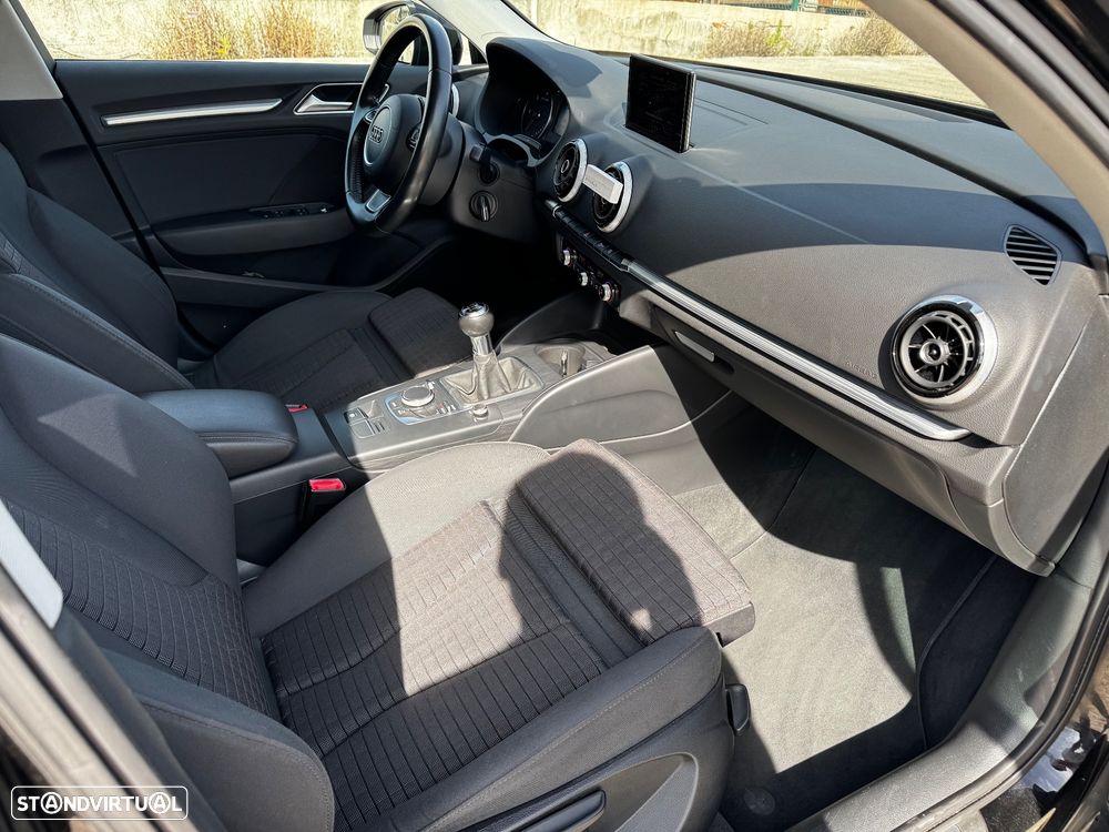 Audi A3 Sportback 1.6 TDI (clean diesel) S line Sport Pack - 6