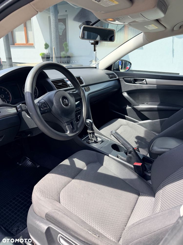 Volkswagen Passat - 18