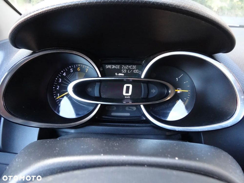 Renault Clio 1.2 16V Limited - 25
