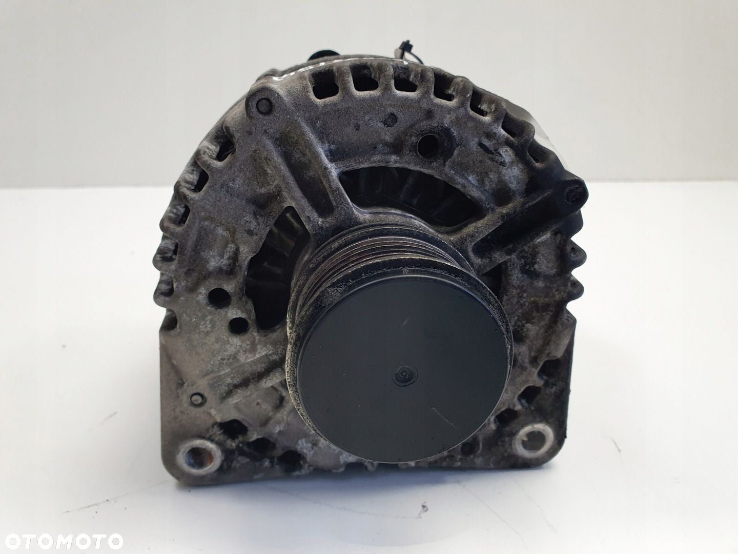 VW Eos 2.0 TDI ALTERNATOR bosch 03G903023 180A - 3
