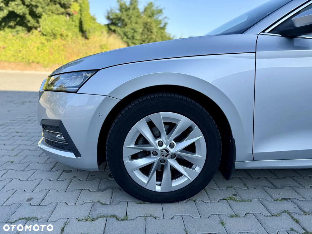 Skoda Octavia 2.0 TDI Sportline DSG - 23