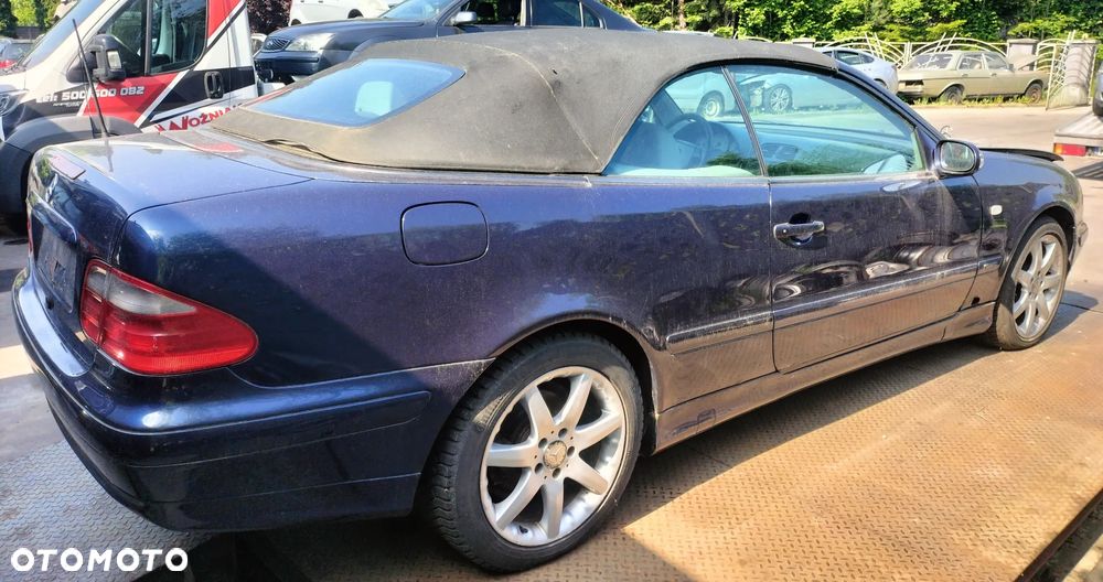 MERCEDES-BENZ CLK CABRIO W208 LIFT M111.945 DACH SKŁADANY KOMPLETNY STELAŻ POSZYCIE DRZWI PRZÓD ZDERZAK MASKA BŁOTNIK LAMPA PAS PRZEDNI KLAPA SZYBA LUSTERKO LAMPA SILNIK SKRZYNIA CAŁY NA CZĘŚCI - 2