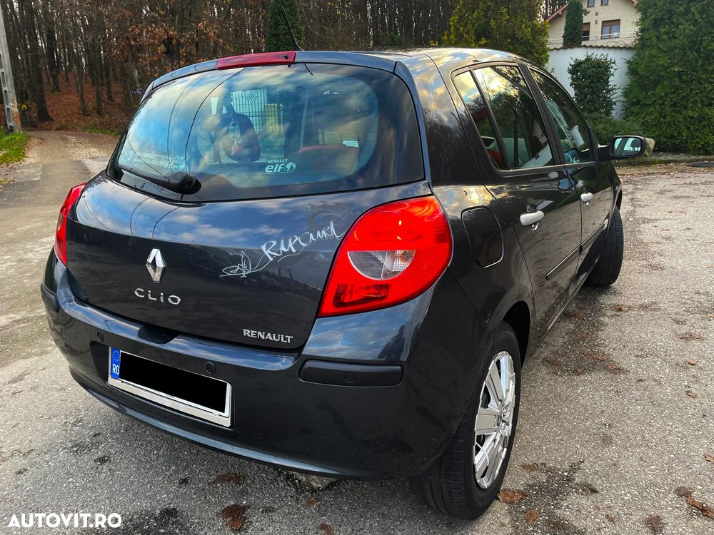 Renault Clio - 5
