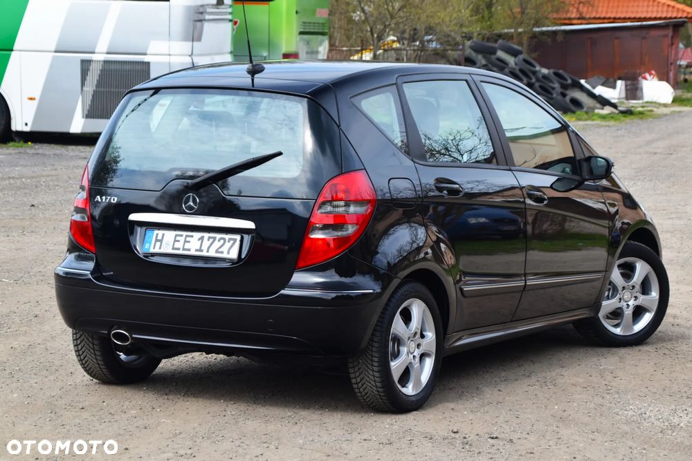 Mercedes-Benz Klasa A 170 BlueEFFICIENCY Avantgarde - 39