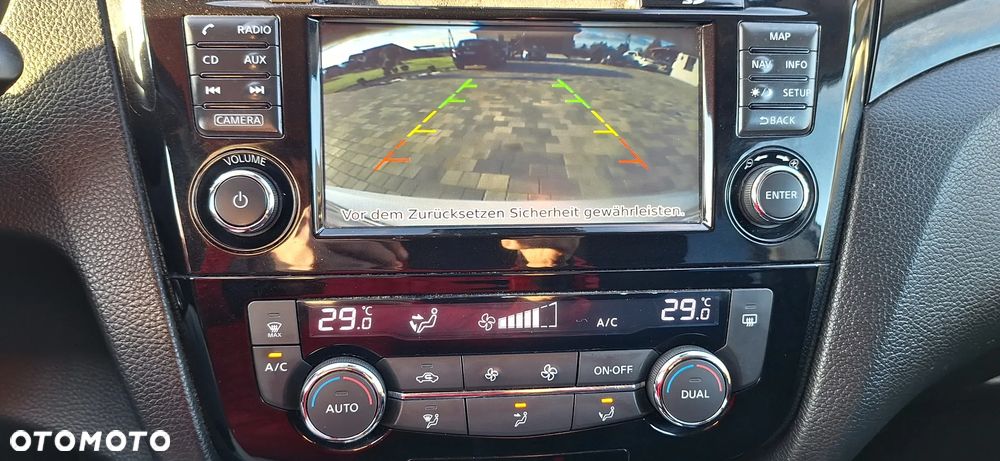 Nissan Qashqai 1.6 DCi Xtronic TEKNA - 21