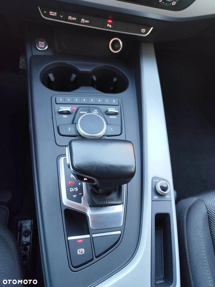 Audi A4 Avant 45 TFSI quattro S tronic - 27