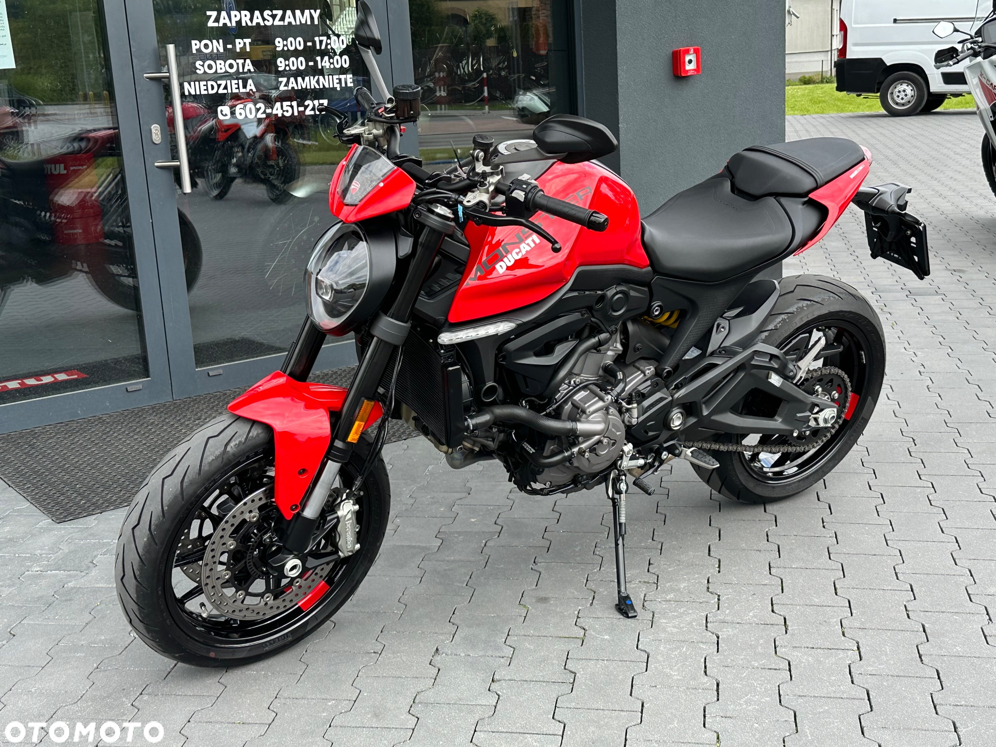 Ducati Monster - 27