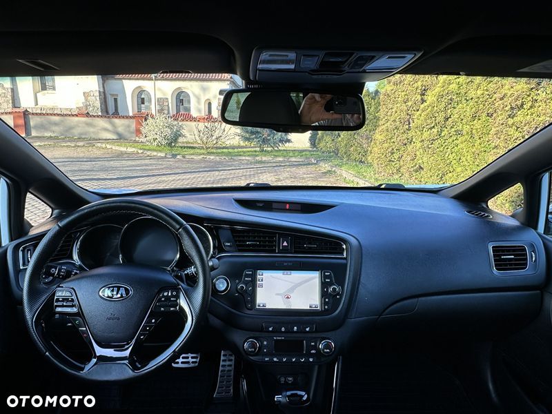 Kia Ceed 1.6 CRDi 136 DCT ISG GT Line - 13