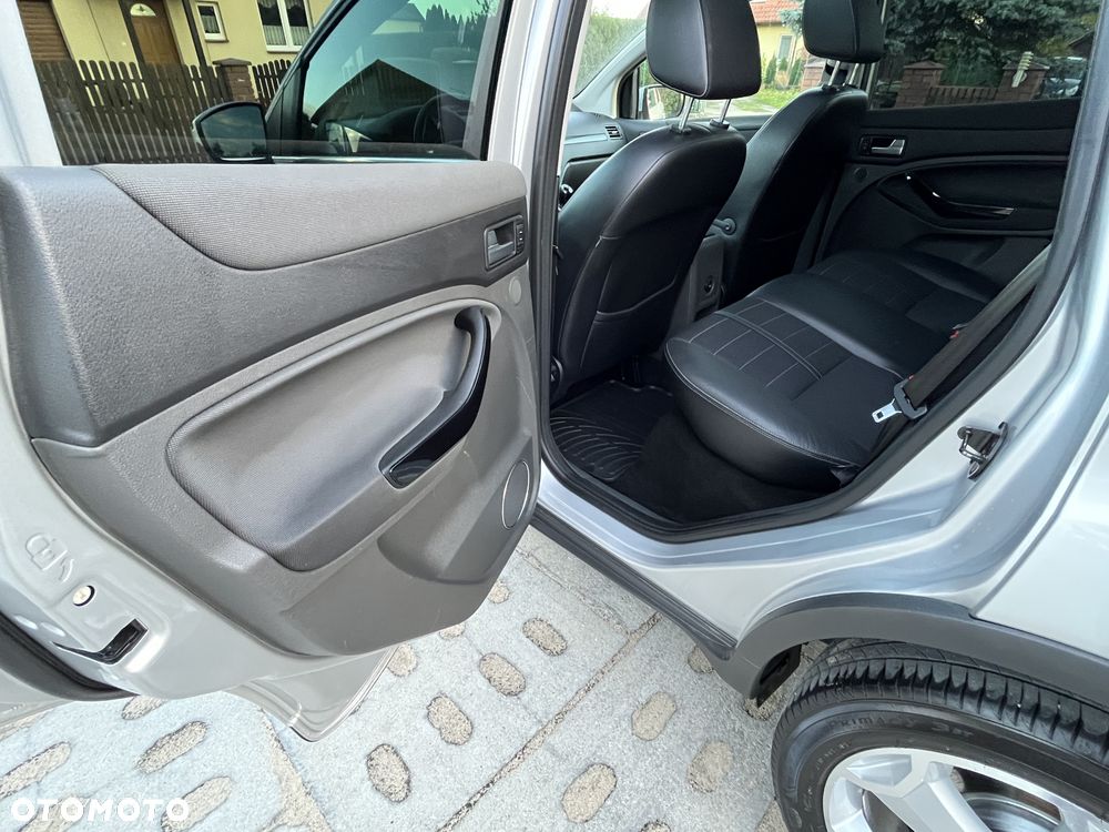Ford Kuga 2.0 TDCi 4x4 Titanium - 8